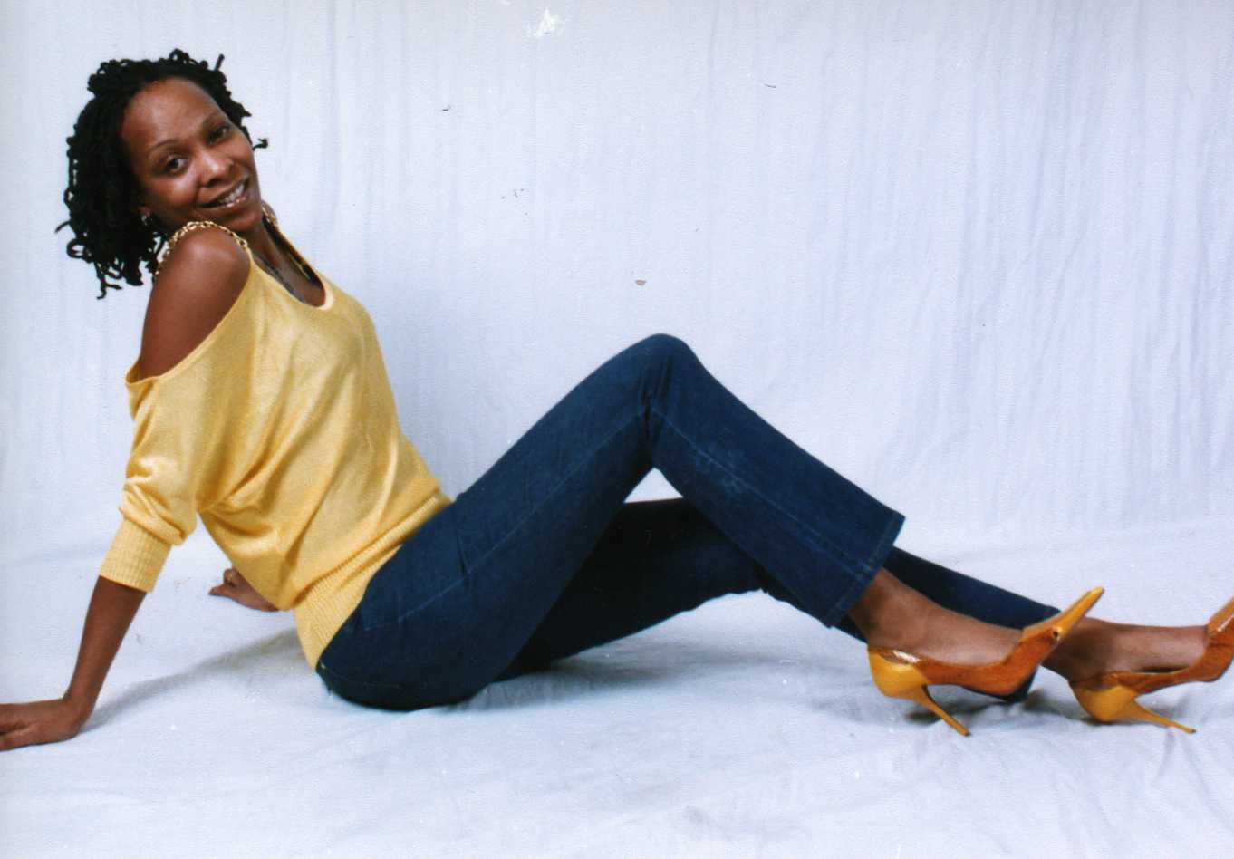 slimgoody510's profile picture. im am nicole nible't single, independent, mother of 2 teen sons, employed full time, love movies &amp; music. and hanging with my sons. facebook is where 2 find