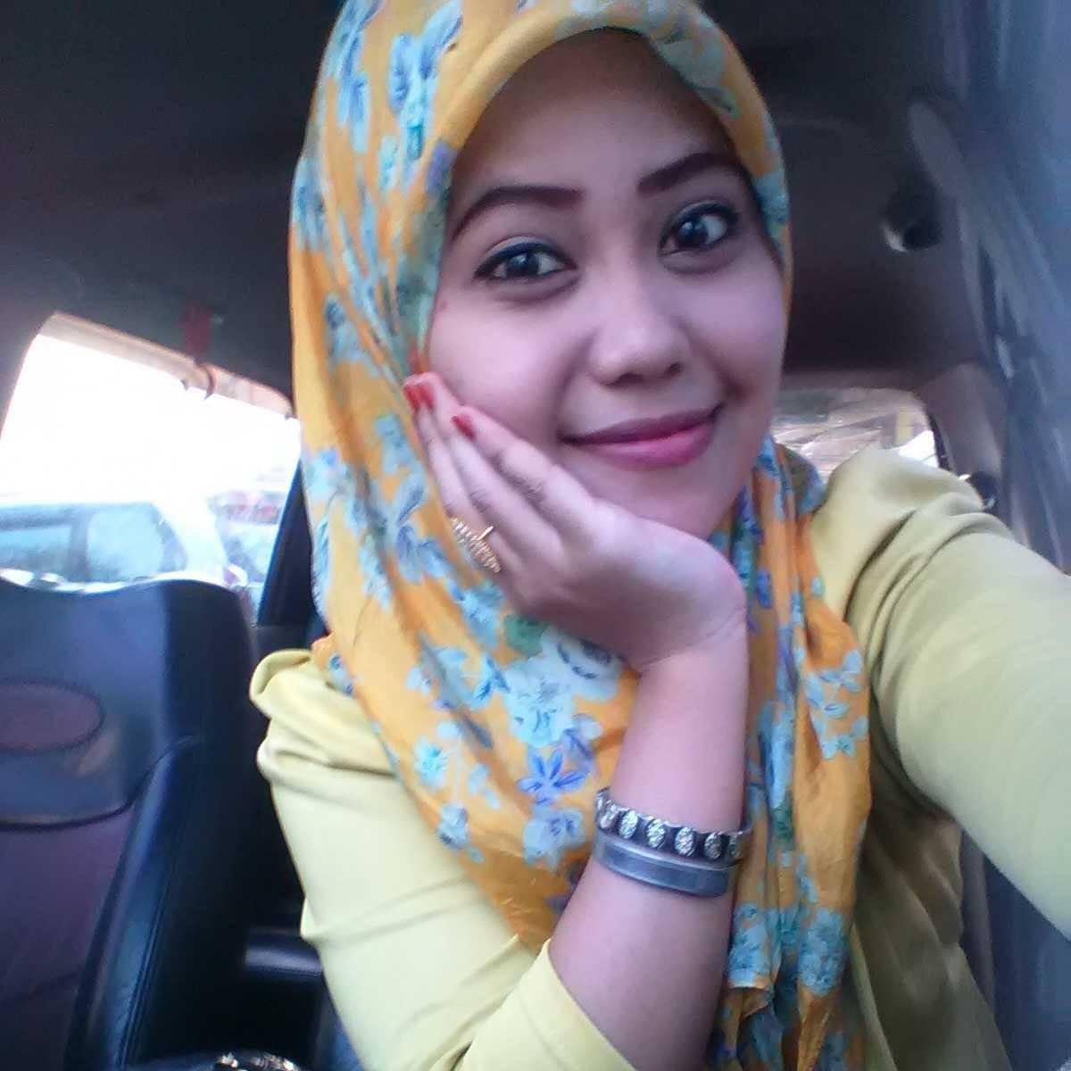 Fira_Yusri87's profile picture. 