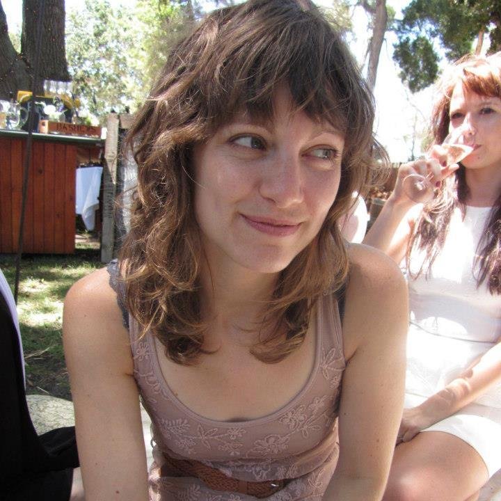 mareliza_k's profile picture. Illustrator & Artist