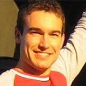 DiegoEna100's profile picture. Interesado en los fundamentos y curiosidades del sonido. Tuve la suerte de poder estudiarlos y a día de hoy sigo siendo un gran aficionado.