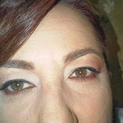 Positiva Emprendedora y Luchadora por Defender la Democracia.