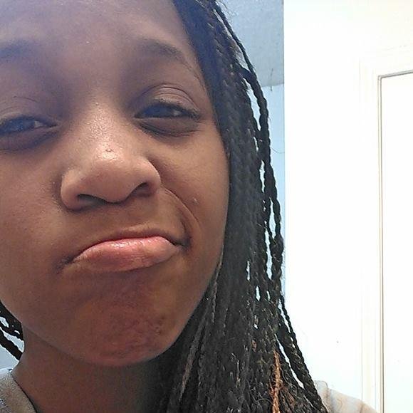 C3Mnkg3J9dxDIj0's profile picture. 