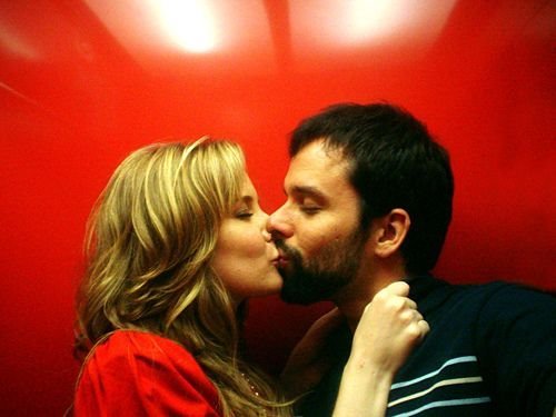 Un abrazo con sabor a estoy aquí contigo, y nunca te dejaré.