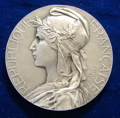 bettyetrodrigu's profile picture. “And the only way to do great work is to love what you do.... Don't settle” Steve Jobs. #design tweets