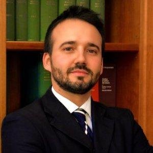 Avvocato giuslavorista, dottore di ricerca e appassionato di fotografia (ci provo ma non sempre ci riesco)