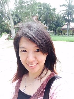 LynnVall's profile picture. klo mau urusin hidup gw.. sekalian bayarin tagihan2 gw.. thx