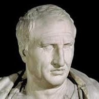 discenda's profile picture. Latinist