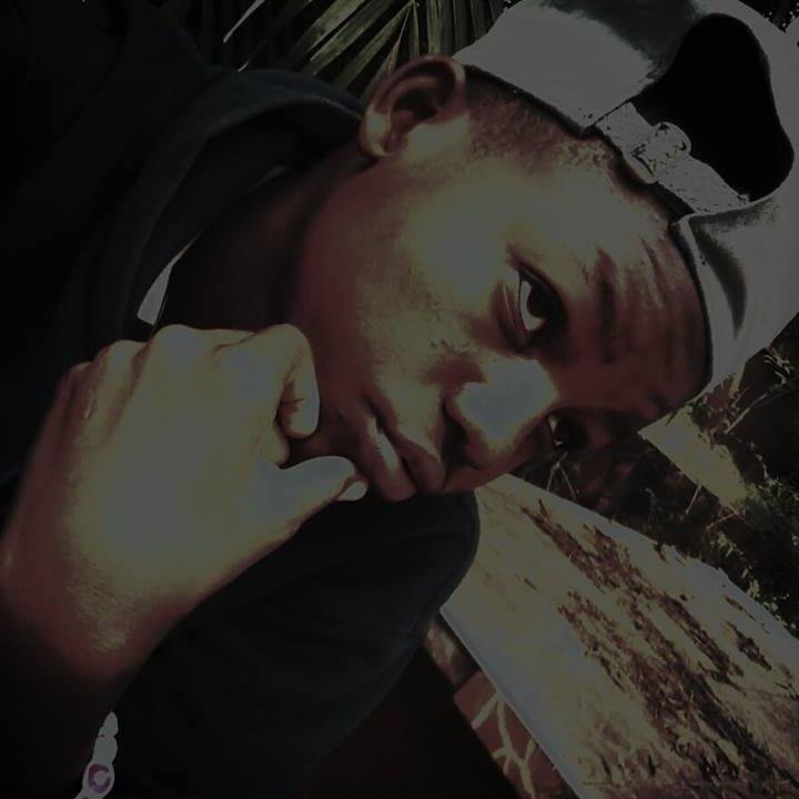 My life is #hiphop I live #rapHipHop...Follow me and I follow always back...peace & love