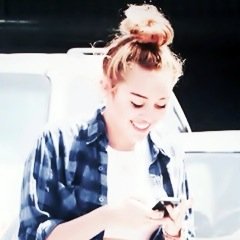 《Cadere e poi rialzarsi, piangere e poi sorridere. Tu l'hai chiamata sofferenza io lo chiamo vivere.》