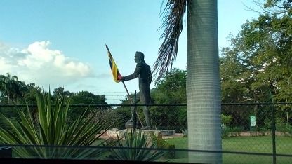 Venezolano indignado de tanta injusticia en mi país x una cúpula corrupta llamada Gobierno.Pero sin perder las esperanzas de ver una Vzla de Progreso para TODOS