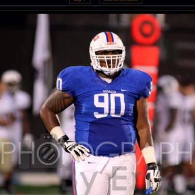 Football player at Houston Baptist University #DawgsUp Catch me on Playstation Tweezy_5 #TeamLebron