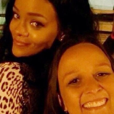 ser feliz é o que importa!!!! I MET queen RiRi on 07/12/14! Best day of my life x