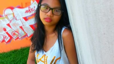 ciaoo!!:))I'm a pilipina girl and i'm 13,I live in Milan and I ALWAYS SMILE:) PLEASE FOLLOW MEEE♥♡♥