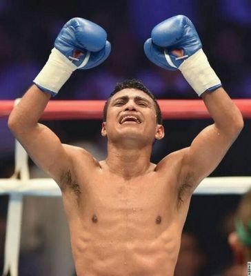 Boxeador Nicaragüense • Dios te Ama. Teiken Promotions Instagram: chocolatito87