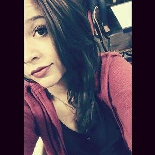 Eu sou assim, meio certa, meio errada. 
Penso muito, falo muito. 
Talvez seja personalidade ou pirraça.