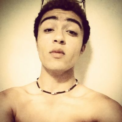 LilBreiz's profile picture. Im all about being me & living life to the fullest. #teamprettymixedboys #teamcray #belieber #littlemonster ☜(*▽*)☞