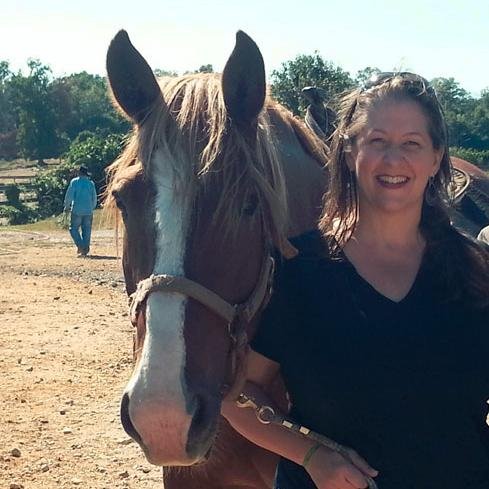 RacquelsArt's profile picture. Artist