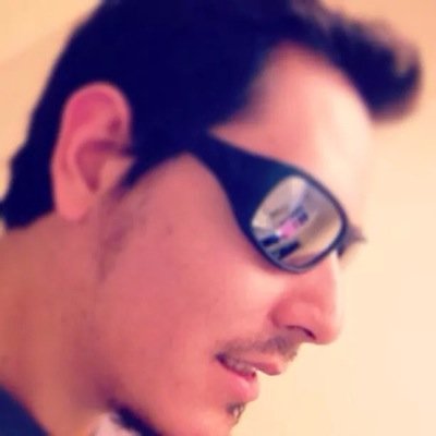 robertocastil26's profile picture. Grrrrr ]:3)