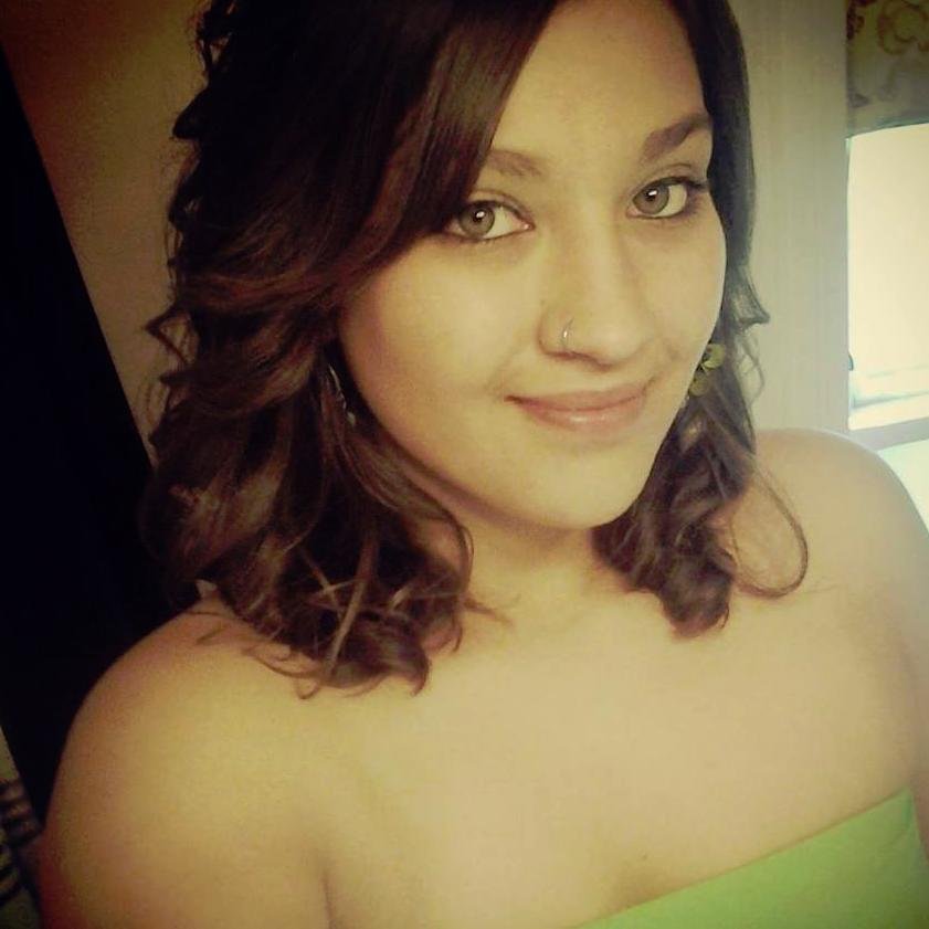 21, CollegeStudent
MarketingDirector
Booking
TalentManagement MedicinalPatient/ProfessionalTrimmer (: IG: abitofahippy nikki@delcorecordings.com