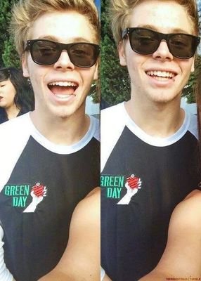 I Love You Luke Hemmings♡ Follow me and I follow ♥ Sigueme y te sigo♡