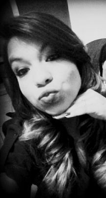 karinerocha3's profile picture. Viva La Vida ♥