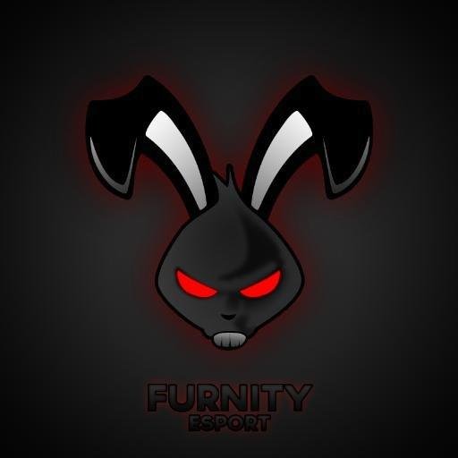 Roster COD Xbox One représentant la @Furnity_eSport composé de : @ReWarnDiMeh @FurnityPreda @FurnityImpact @FurnitySavage