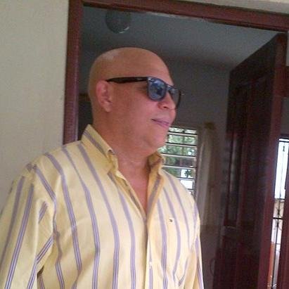 ¡El hijo de ia!
ABOGADO-LAWYER:
Ex-médico,
BloodstockAdviser.
MontePlateño apasionado por la vida y la Naturaleza.
Duque de Las Taranas y
Marqués de Batey Verde