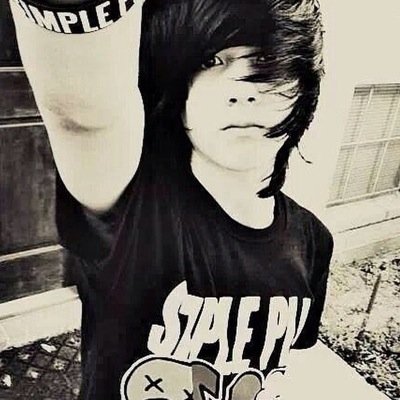 follow me please if you do ill give you a hug,cookies,a kiss,weed and ill follow back(;