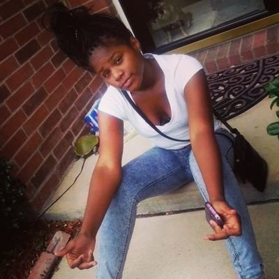 i love weed i got a boyfriend i dont fuck with schol ig:cuteassnana