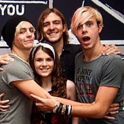 R5ErikaR5's profile picture. Normal teenage girl that tweets about bands, life, music, how periods suck, and life as an athlete. Marine biologist in the making. R5er since 09 ✌