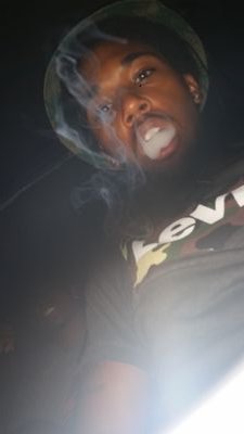 Don_Livinloud10's profile picture. livin loud⛽⛽ All about the $$$ follow me on IG:YA_BOY_DONDON