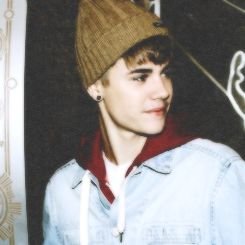 Idaí que não tenho bio ? I love @justinbieber and @ddlovato.. Escrevo Fanfics ;)