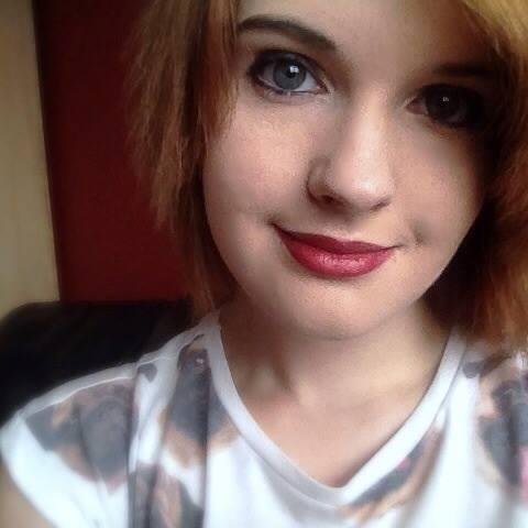 I like bands, films and tv shows too much. Tea and pizza addict