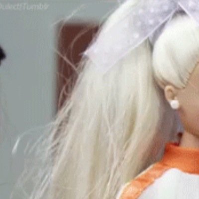 Currently attends Atcherson High School on the top of Tanya's head and on the run from the popo coz of stabbing Jenna Derrabond
#mainbiatchofmpgis