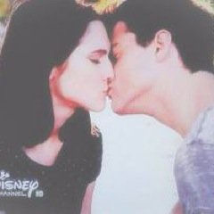 #violetta , creo en #diecesca
@tinistoessel @jorgeblancog @lodocomello @ruggeropasquarelli ... idoli !