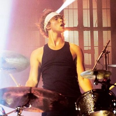 trnrjs's profile picture. 