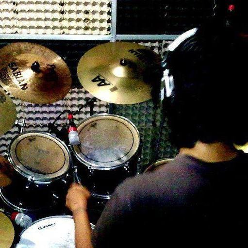 Músico, pensador, el cine me encanta. Confiar en un Dios vivo es mejor que cualquier cosa
