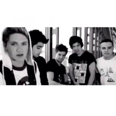 ☆*:.｡. o(≧▽≦)o .｡.:*☆ just an account dedicated to (mostly) 5sos & one direction tumblr posts