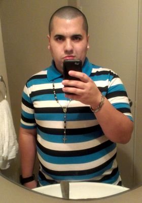 Cantante Puertorriqueño aficcionado destacado en el género urbano. Ex integrante del dúo Enyel y Jade.