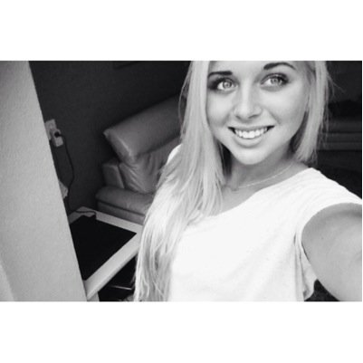 instagram ; xlisaax_