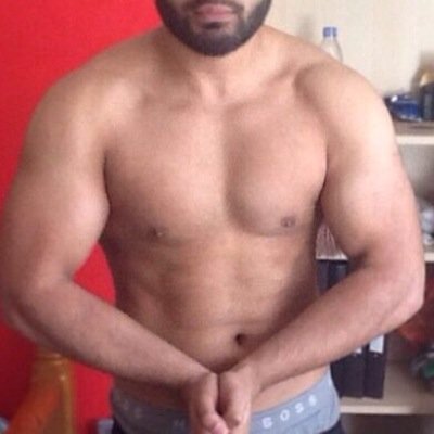 Meet new people... want #fuckbuddy in #Essex.. and #FriendswithBenefits... just open my mind to new things
