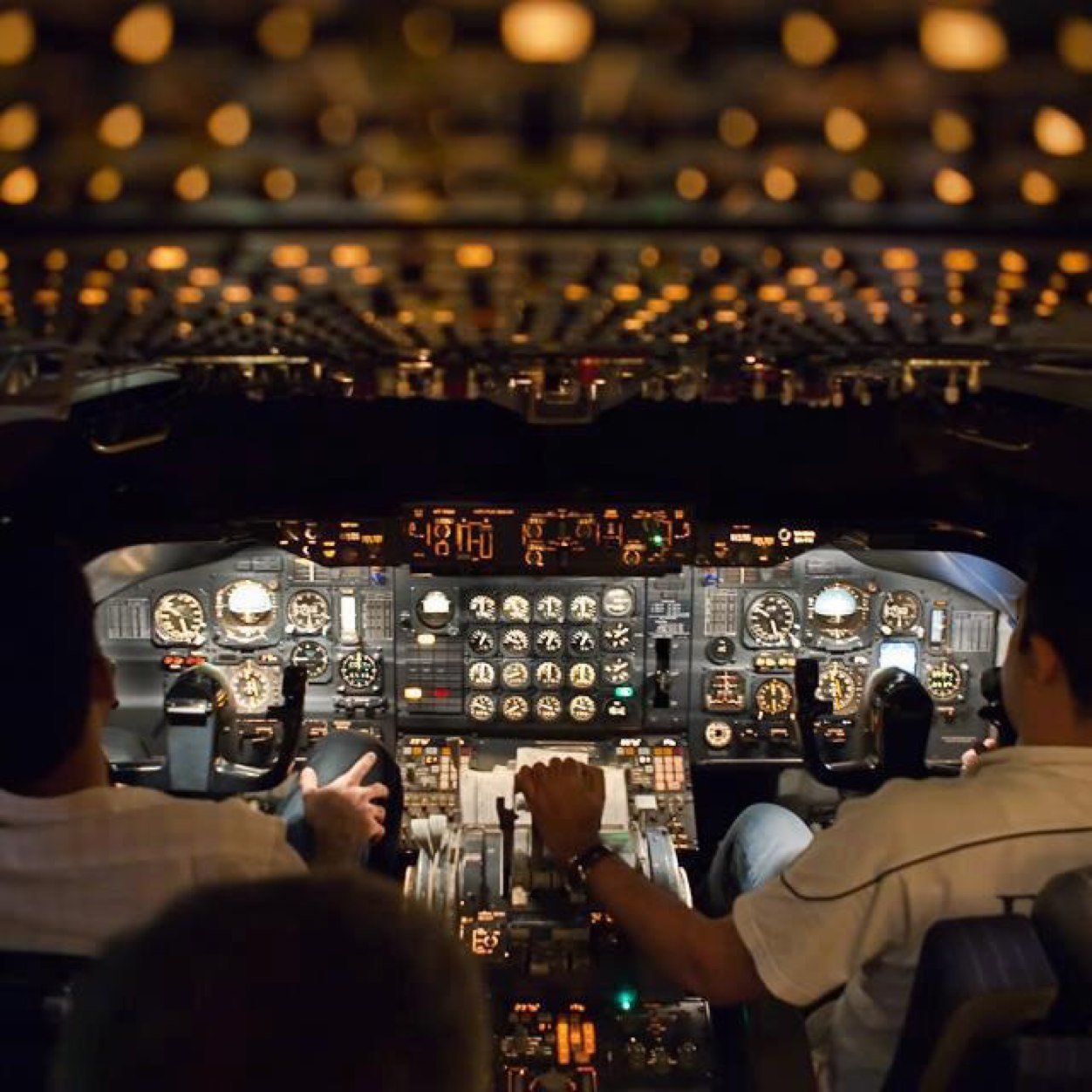 استغفر الله العظيم-380 -747 ✈ Pilot