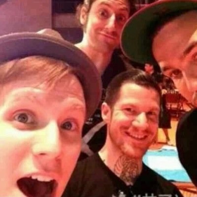 InfinityOn_Hai's profile picture. I should be in bed