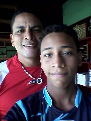 soy una persona alegre y no m gusta el problema mnos los hipocresia .Creo en Dios q es nuestro unico salvador