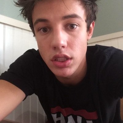 pls follow @hayesftommo bc this is a free follow just ask for a follow back and fave and rt some tweets thanks and ask for dm to jack dail