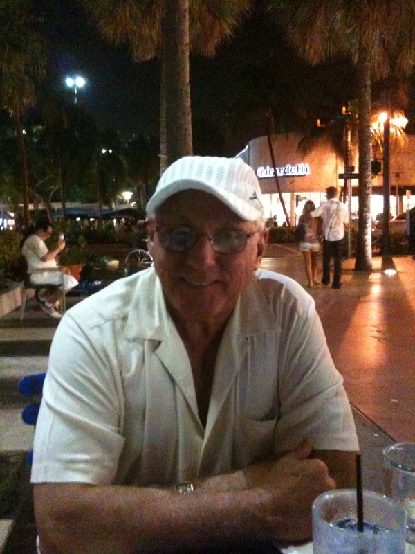 OFFERSforLESS's profile picture. 