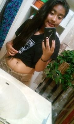i love belinda ella es mi idola y la admiro he sido su fan desde los 9 y todavia soy su fan te amo mi belinda