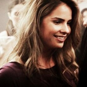 ShelleyHennigSC's profile picture. the sun. the moon. the truth.
Ps: Ashley is fabtastic and perf