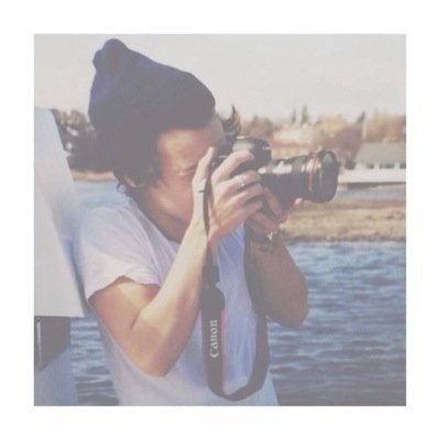Lexiee1d5sos's profile picture. Just trying to get @Harry_Styles to follow me. Shouldn't be too hard....