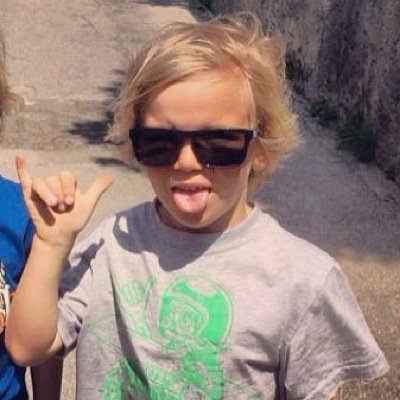 im Cambello my dady james left and left me to i no one he never told me who my mommy is
